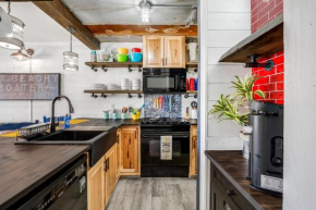 The Beachy Boater at St Thomas Square #305 by Nautical Properties